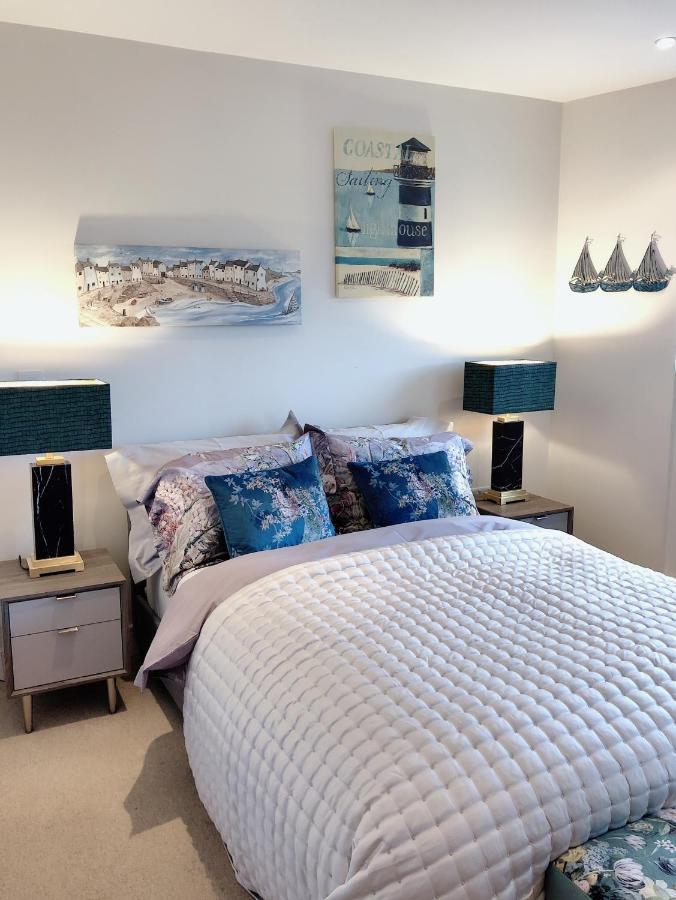 Apartamento Beach On The Doorstep Meridian Tower Marina Swansea Exterior foto